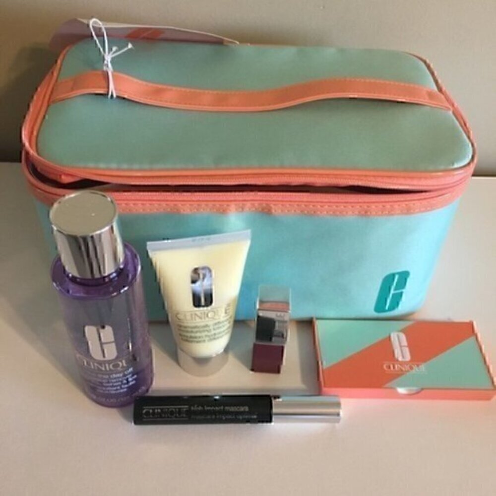 Clinique gift set - Picture 9 of 15
